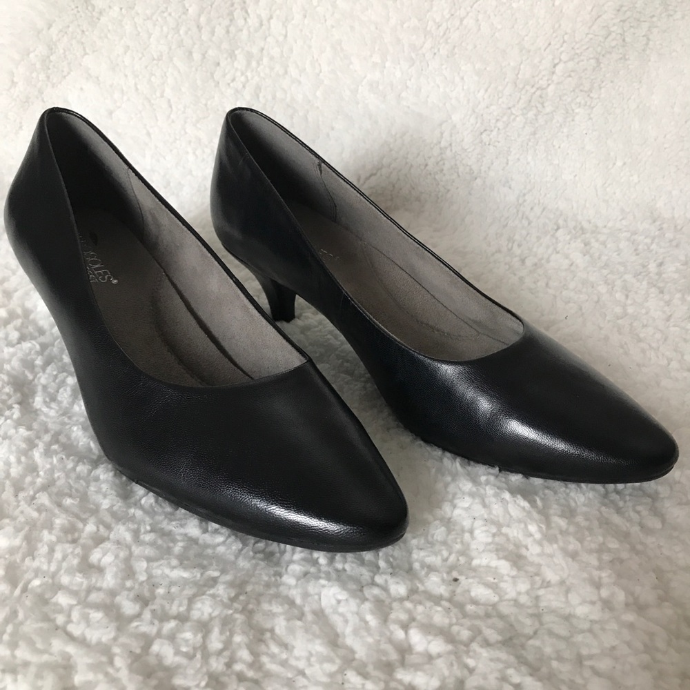Aerosoles Women’s Black 2.5” High Heel